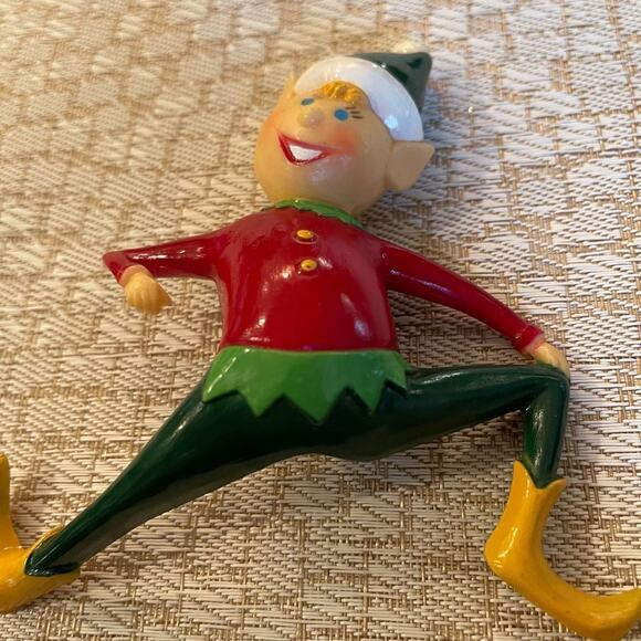 Vintage sitting shelf pixie elf resin 1981 Christmas - Picture 3 of 11